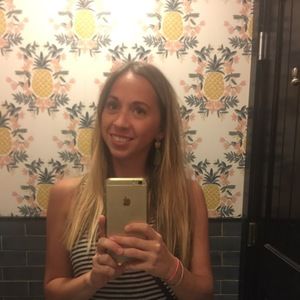 Meet your Posher, Cait